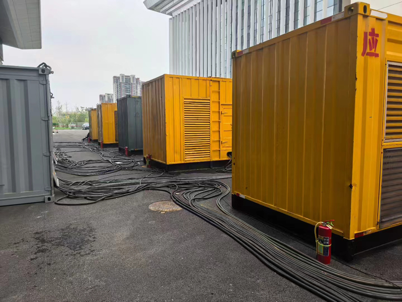 噶尔不同季节柴油发电机组保养有哪些注意事项?