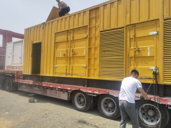 噶尔除了负载情况和发动机维护，还有哪些因素会影响 200kw 柴油发电机的油耗？