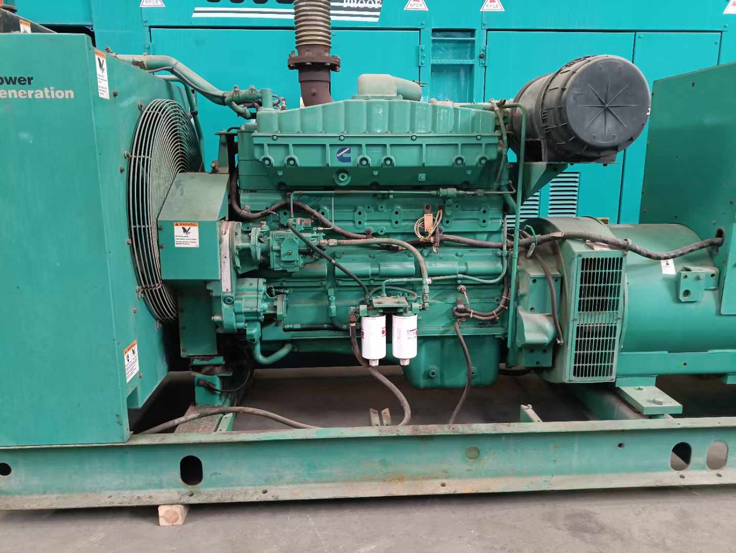 噶尔过载会对 600kW 柴油发电机组造成哪些损害？