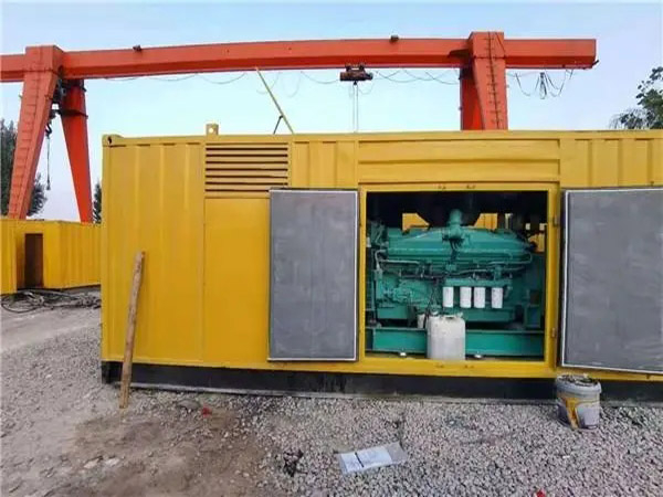 噶尔冬季低温环境下，500KW发电机组应该选择什么类型的启动电瓶？