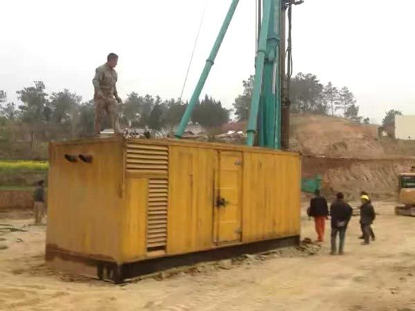噶尔如何判断水冷式机油散热器密封件是否需要更换？